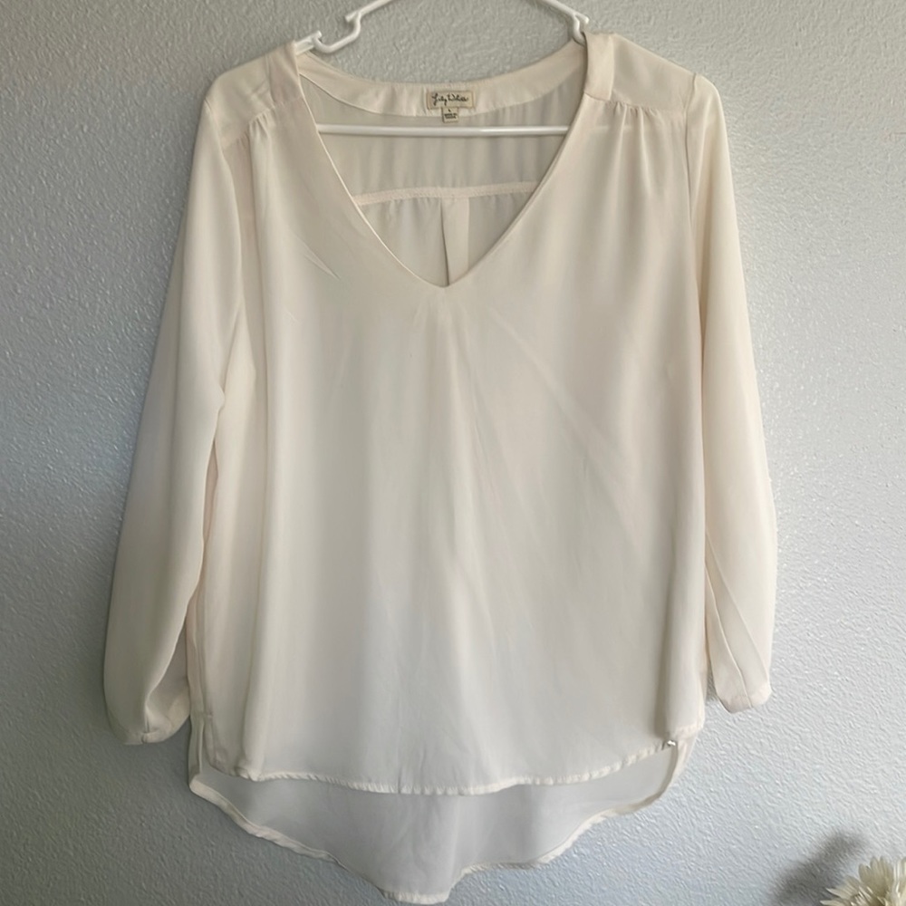 NWT LILY WHITE SIZE LARGE CREAM COLOR TOP